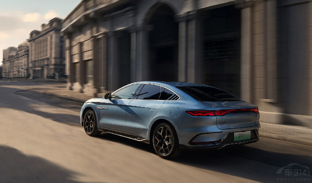 6������Դ�I܇�˚�񣺱ȁ���PK��˹��