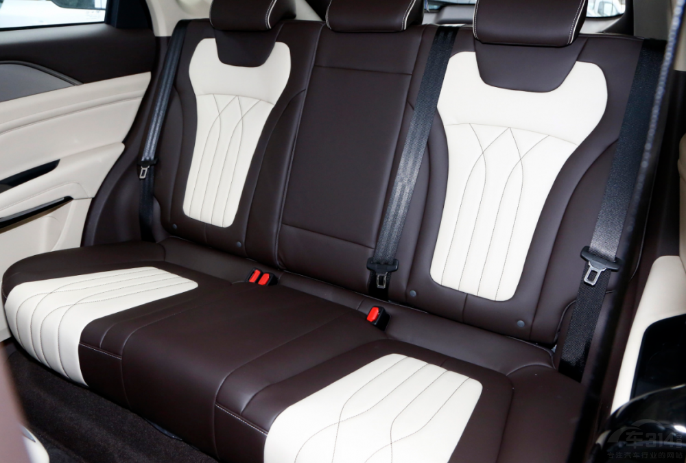 11.48�f�� �@�_(t��i)����SUV���ֵ�ñ��϶���