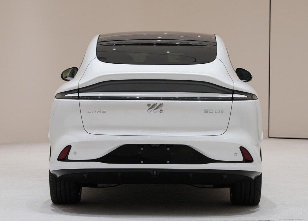 �ɶ�܇չ�˚����SUV������������A����