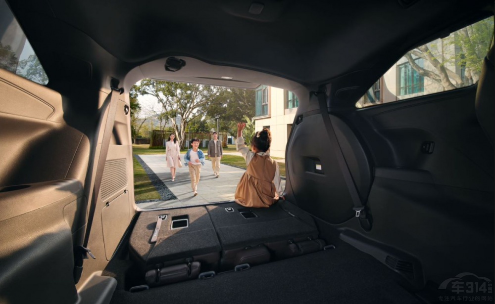 豐田賽那 安全才是一家人說(shuō)走就走的根基 豐田賽那 安全才是一家人說(shuō)走就走的根基