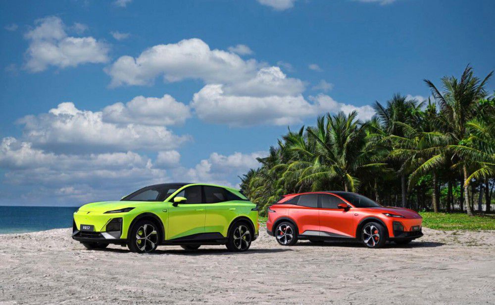 8���˚�����SUV ��һ����֪�����l����