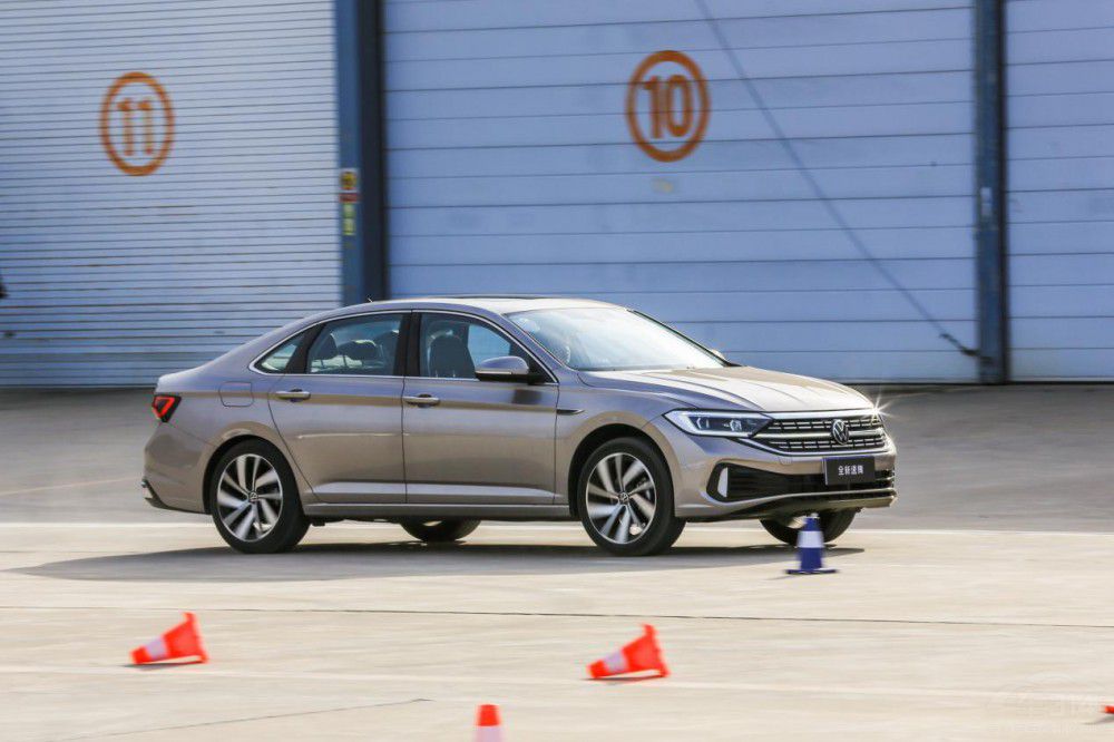 ���v ˼���c�����y��L6���� �I�l�������