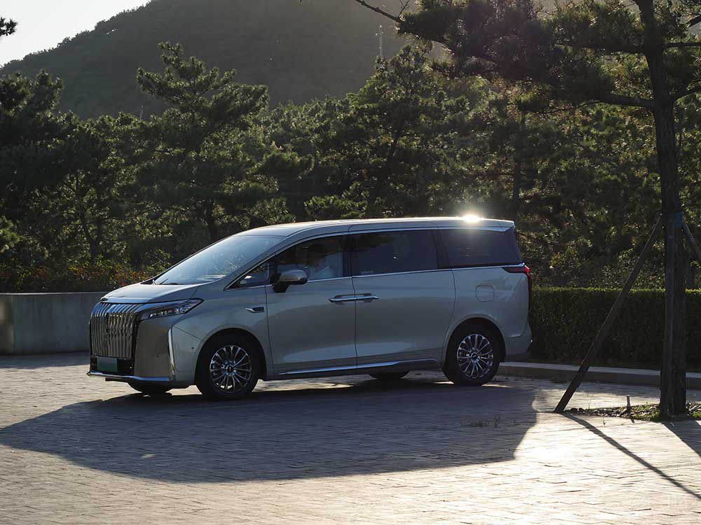 魏牌高山MPV下場(chǎng)開卷 騰勢(shì)極氪對(duì)手來(lái)了 魏牌高山MPV下場(chǎng)開卷 騰勢(shì)極氪對(duì)手來(lái)了