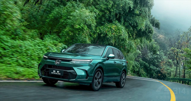 ȫ��һ���Ӱȼ��PET�ɞ����SUV�(y��u)��