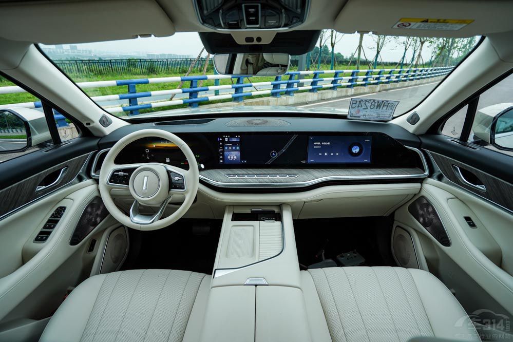 理想L8 問界M7和魏牌藍山哪款你更喜歡? 理想L8 問界M7和魏牌藍山哪款你更喜歡?