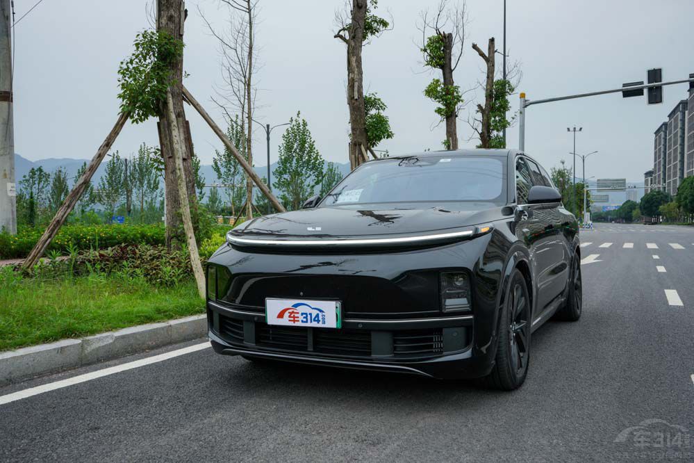 理想L8 問界M7和魏牌藍山哪款你更喜歡? 理想L8 問界M7和魏牌藍山哪款你更喜歡?