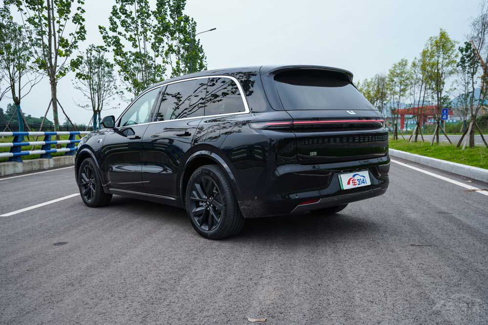 理想L8 問界M7和魏牌藍山哪款你更喜歡? 理想L8 問界M7和魏牌藍山哪款你更喜歡?