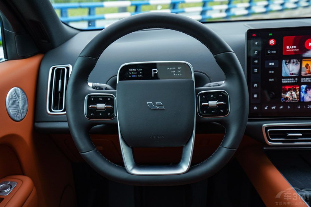 理想L8 問界M7和魏牌藍山哪款你更喜歡? 理想L8 問界M7和魏牌藍山哪款你更喜歡?