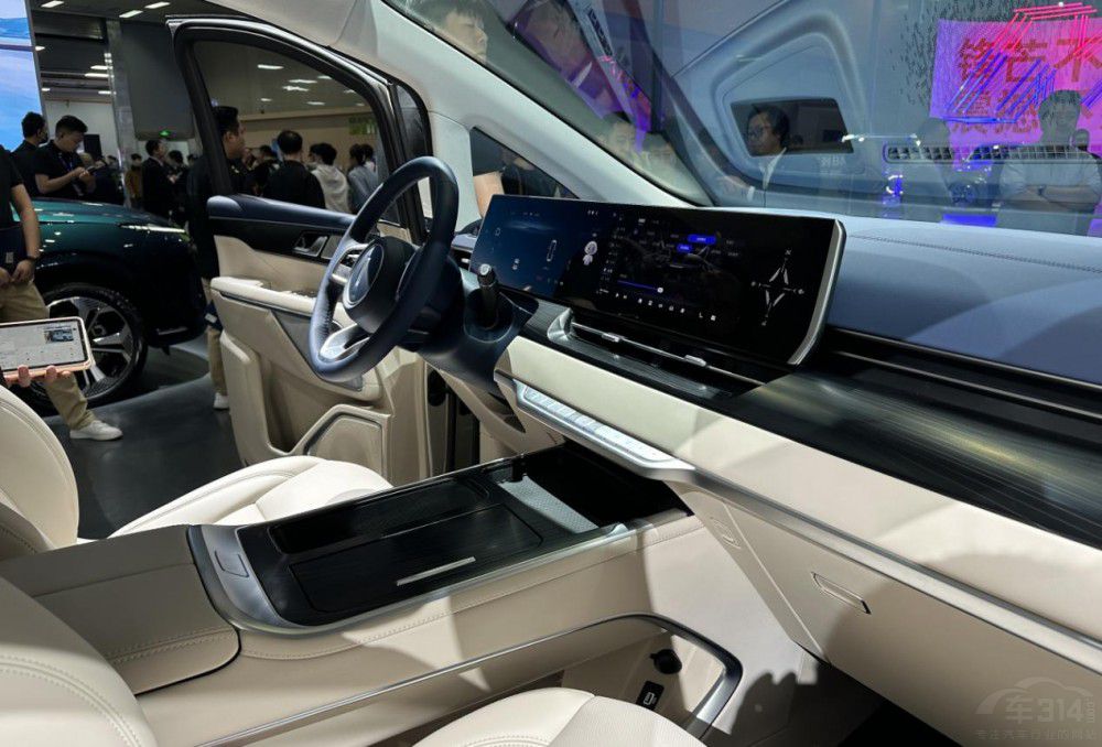 �V��܇չ�߶�MPV�P�c �l�Ǽ���܇֮����