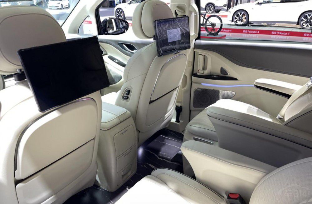 2024款新嵐圖夢想家堪稱“夢想的移動城堡” 2024款新嵐圖夢想家堪稱“夢想的移動城堡”