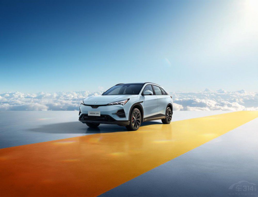 ������T5���¶��x��һ����܇��(y��ng)�е�ģ��