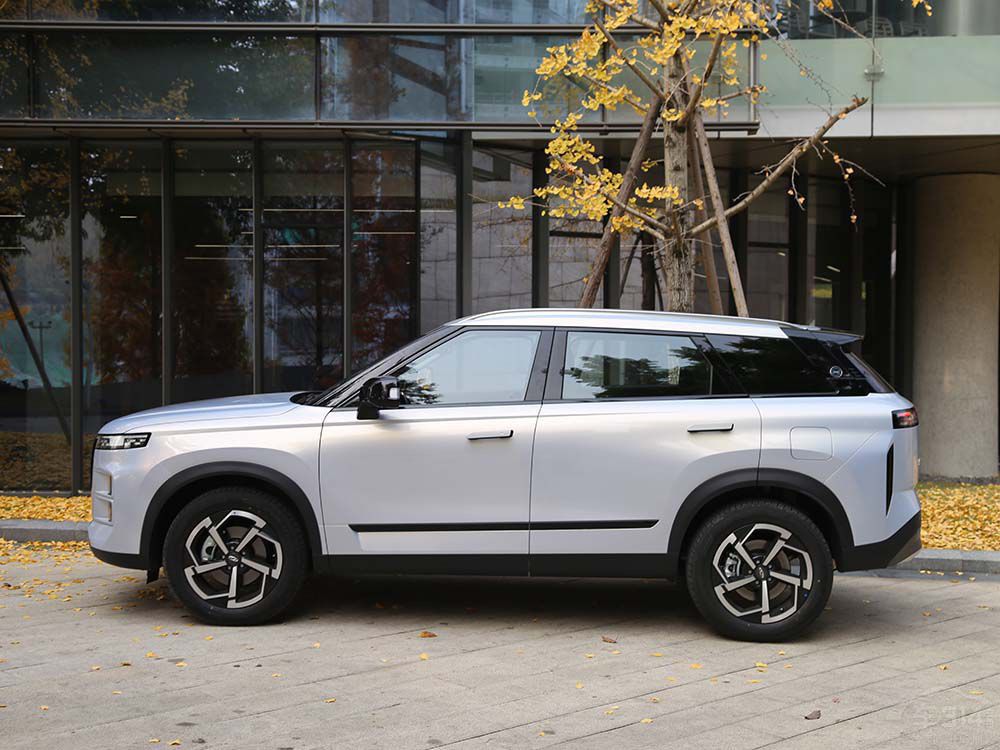 ���ԃr(ji��)�ȇ�(gu��)�a(ch��n)SUV����̽��06���а��(l��i)�u��