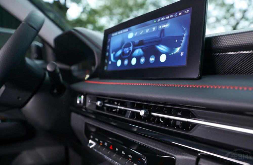 5.68�f���� �@3��SUV�����̫�����M(f��i)����