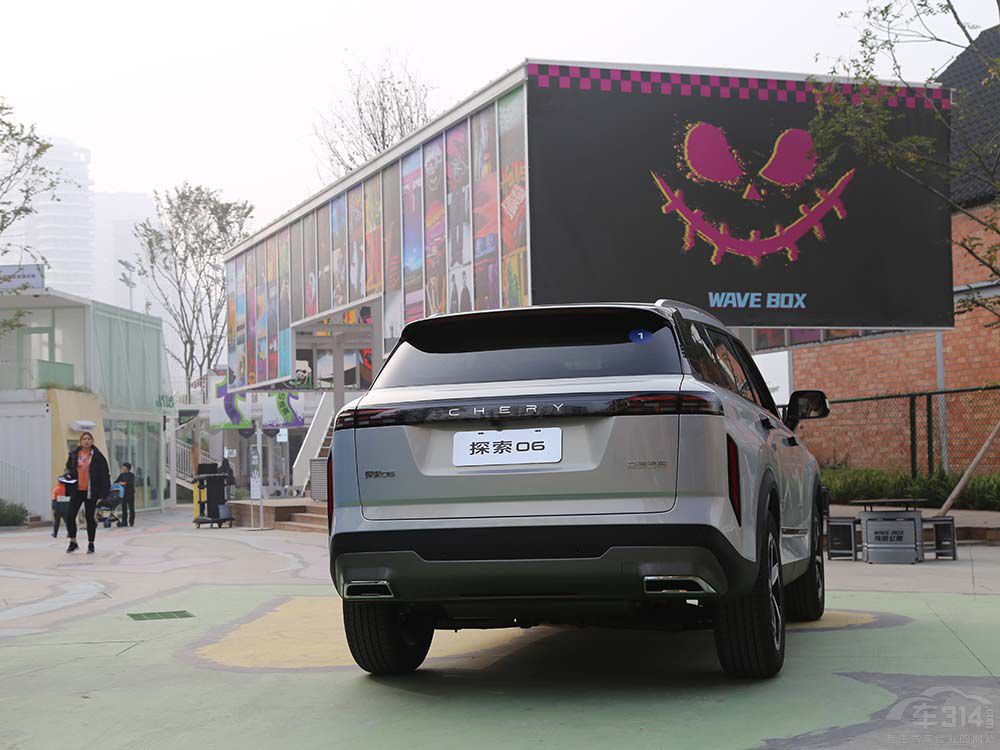 �I���a(ch��n)Ӳ��SUV���J���@3�����r����H��