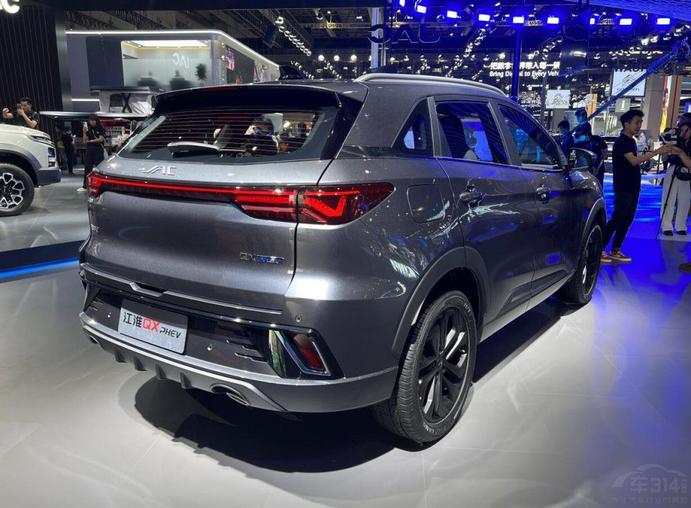 15�f(w��n)Ԫ��ô�xSUV������@�׿�܇(ch��)����ٝ