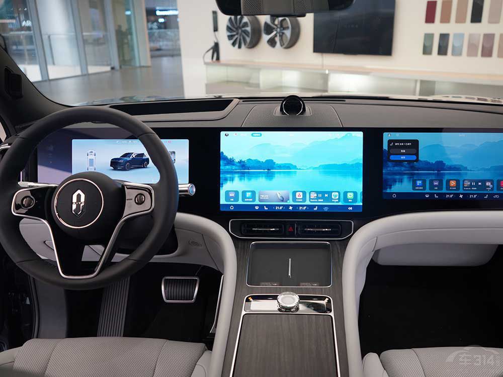 ����L9��(du��)�Ȇ���M9���l���Ǽ���SUV֮����