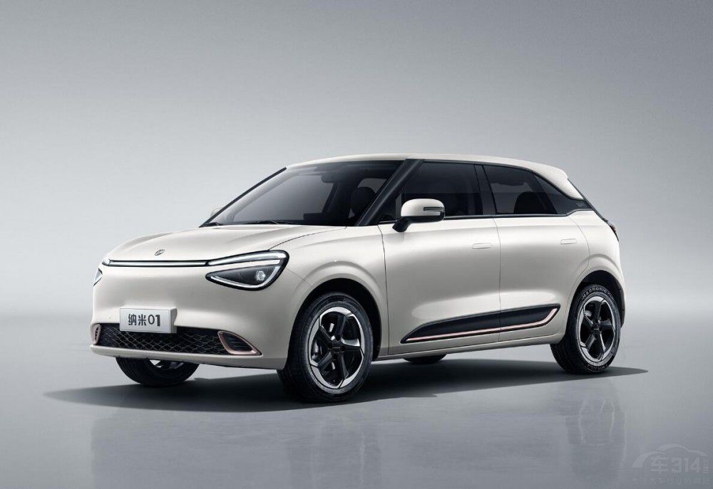 ����(c��)�����¶� С܇(ch��)���ǳ���ͨ�ڵ�����