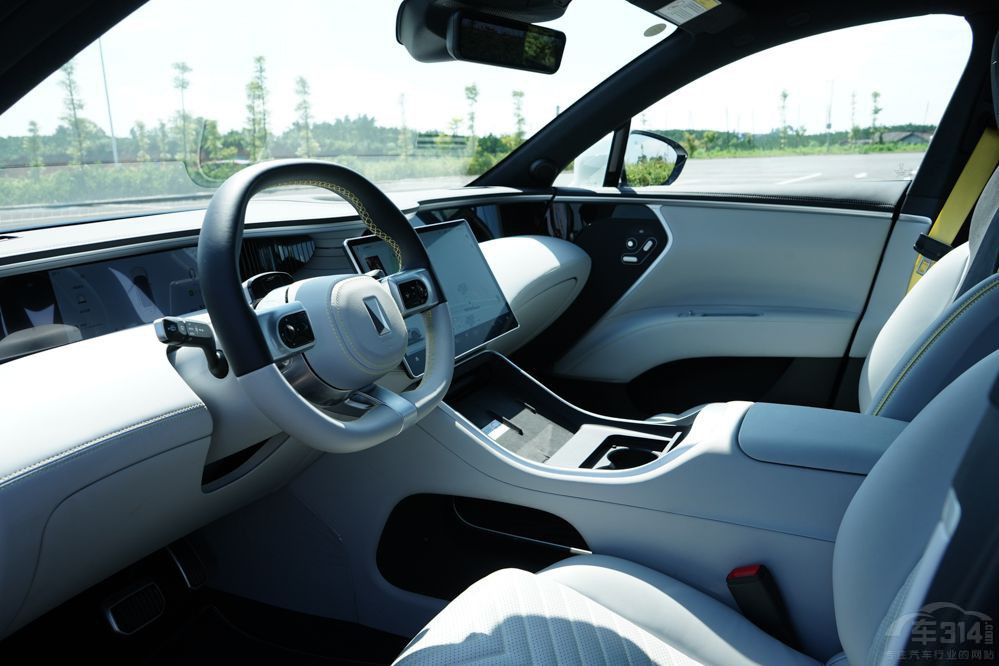 ������εС������Ԓ����(sh��)��SUV߀����ô�x