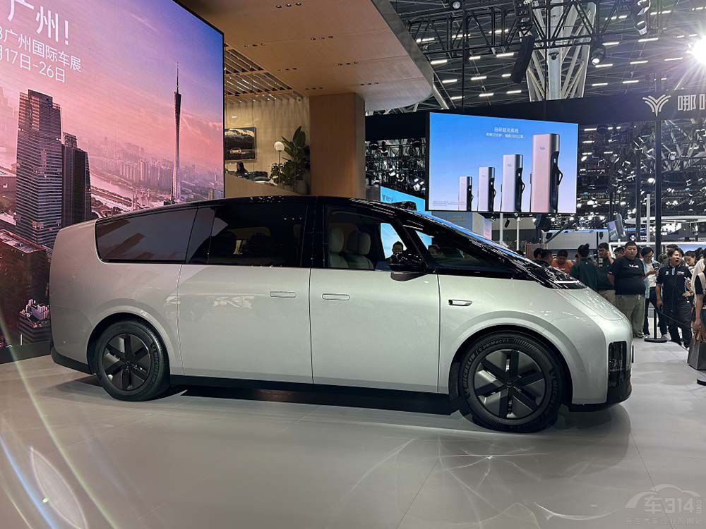 ����MEGA�I(l��ng)㕣��P(p��n)�c(di��n)3����(sh��)��MPV܇(ch��)��