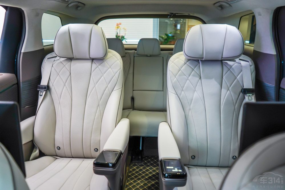 �L��κ�Ƹ�ɽDHT-PHEV�����v��D9 DM-i