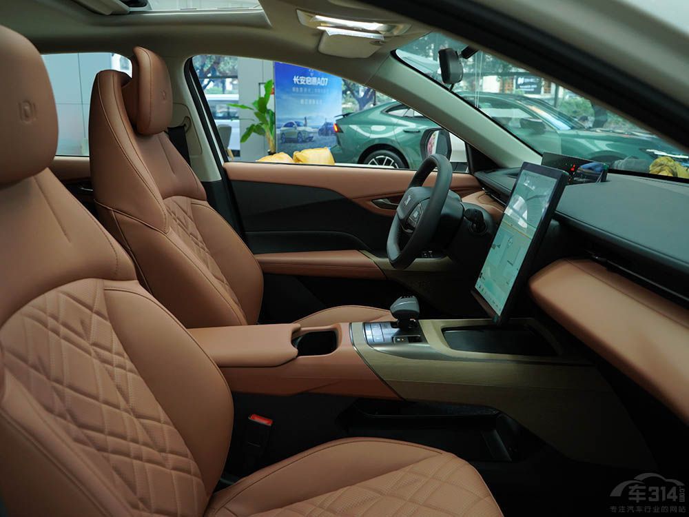 10萬元內(nèi)真香 這幾款車都是價(jià)格戰(zhàn)的黑馬 10萬元內(nèi)真香 這幾款車都是價(jià)格戰(zhàn)的黑馬