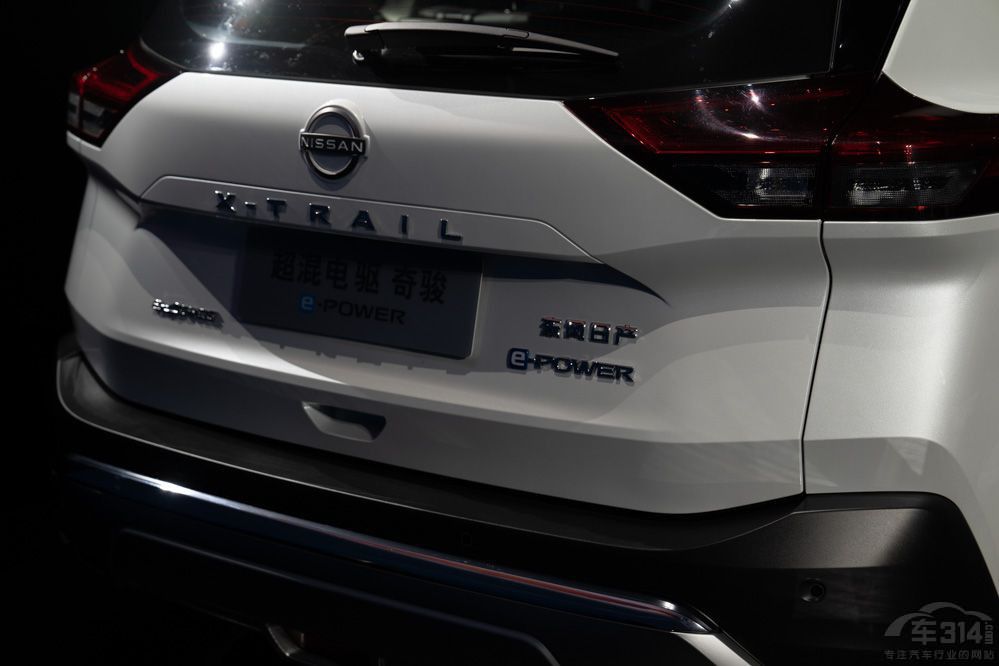 �I�ͻ�SUV �J(r��n)��(zh��n)�@3�� ��(d��ng)��ƽ� �ͺĽ�(j��ng)��(j��)