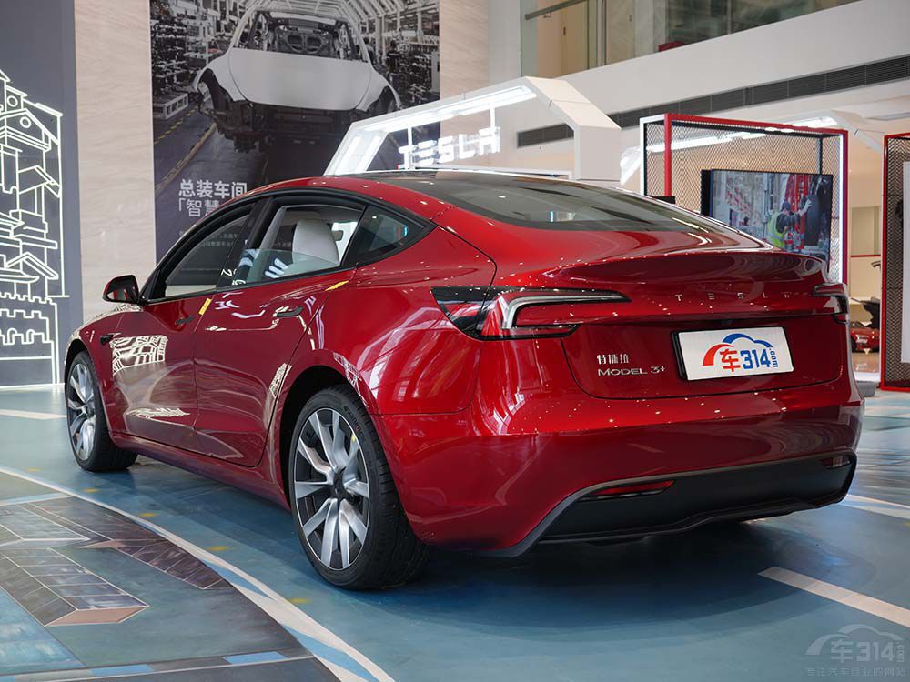 �ȁ��ϝh�c��˹��Model 3������ж����