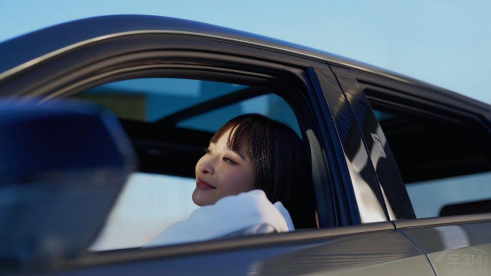 12.79萬(wàn)先享藍(lán)鯨動(dòng)力 長(zhǎng)安UNI-Z強(qiáng)勢(shì)入局 12.79萬(wàn)先享藍(lán)鯨動(dòng)力 長(zhǎng)安UNI-Z強(qiáng)勢(shì)入局