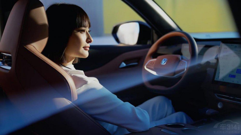 12.79萬(wàn)先享藍(lán)鯨動(dòng)力 長(zhǎng)安UNI-Z強(qiáng)勢(shì)入局 12.79萬(wàn)先享藍(lán)鯨動(dòng)力 長(zhǎng)安UNI-Z強(qiáng)勢(shì)入局