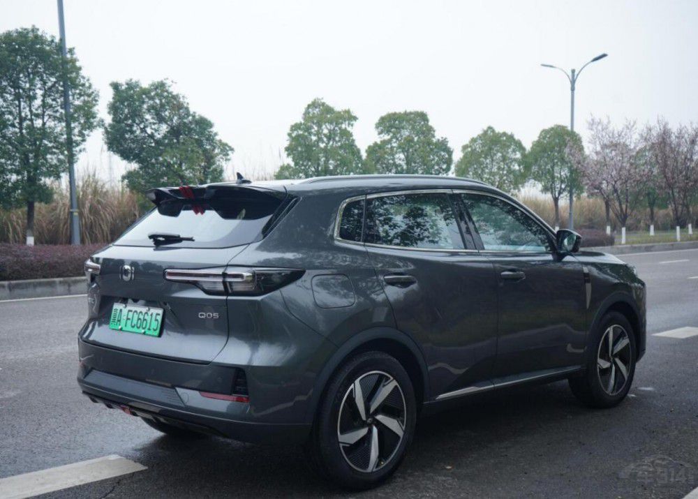 ���^��ʮ���f߀���IƷ�|(zh��)SUV���e�x��ϵ