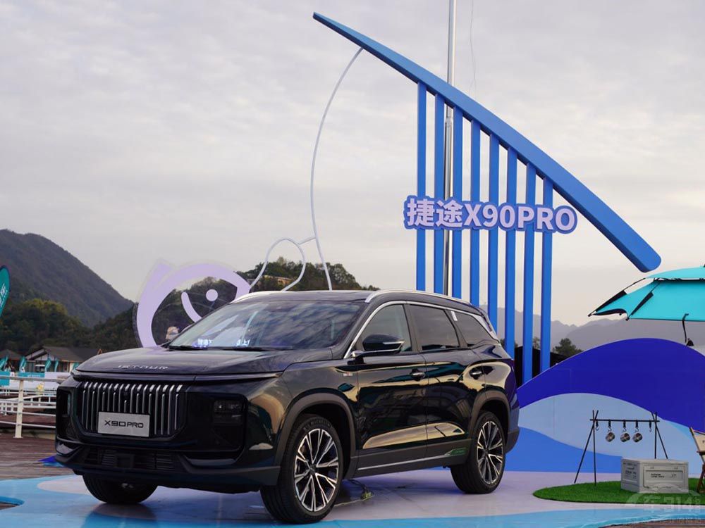 3���ߴ�SUV��(l��i)�u�����g��������(d��ng)������