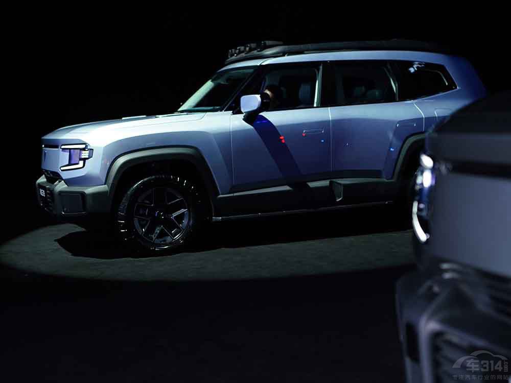 3���ߴ�SUV��(l��i)�u�����g��������(d��ng)������