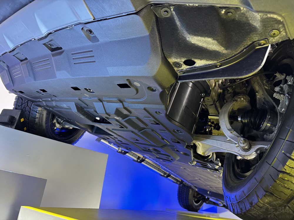 3���ߴ�SUV��(l��i)�u�����g��������(d��ng)������