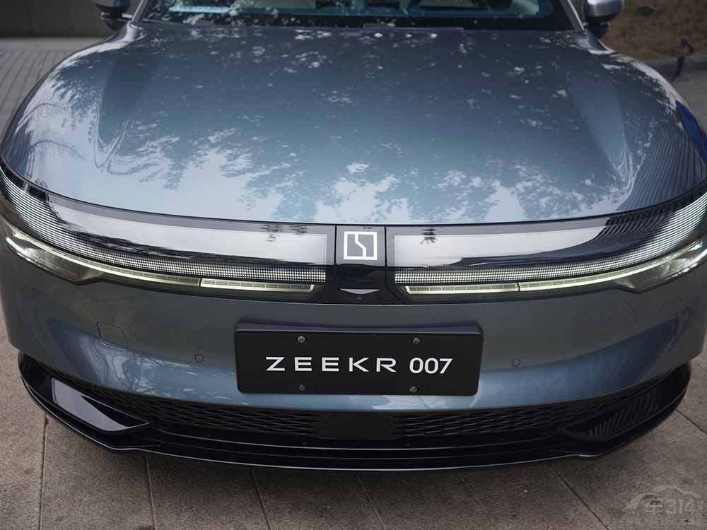 С��SU7��(du��)���治����O�007�ξ�������