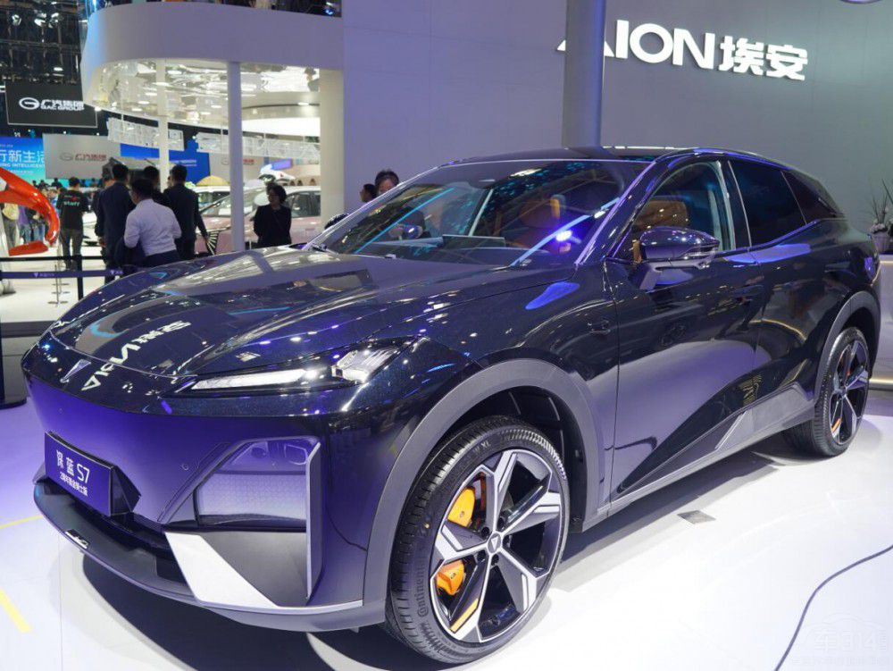 ��н��ͥ�ĵ�һ�vSUV�����^��20�f���