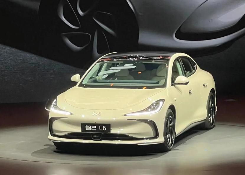 �Ǽ�L6����ֱ�ӽoС��SU7����(d��ng)�^һ�����᣿