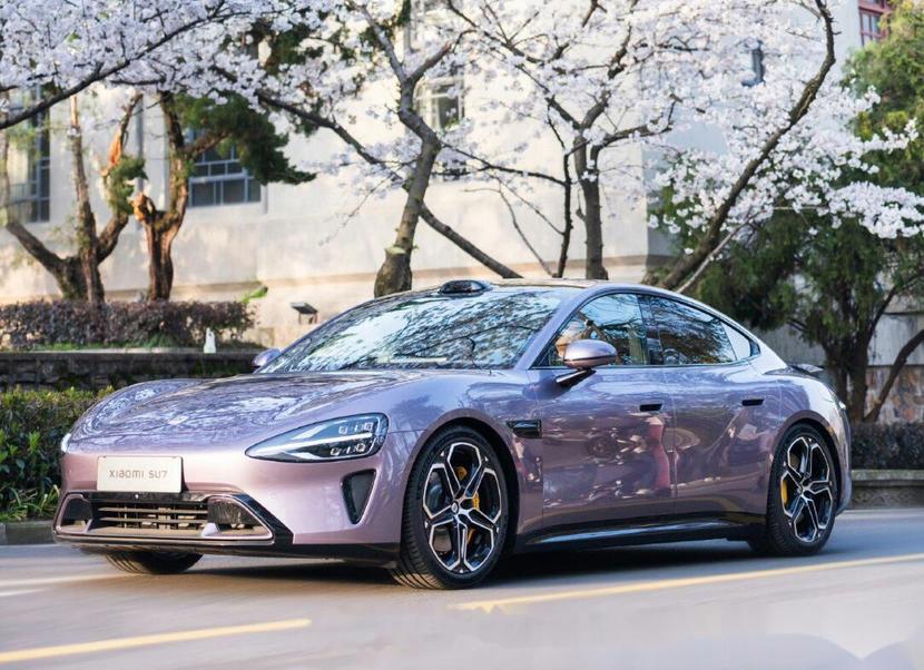 �Ǽ�L6����ֱ�ӽoС��SU7����(d��ng)�^һ��������