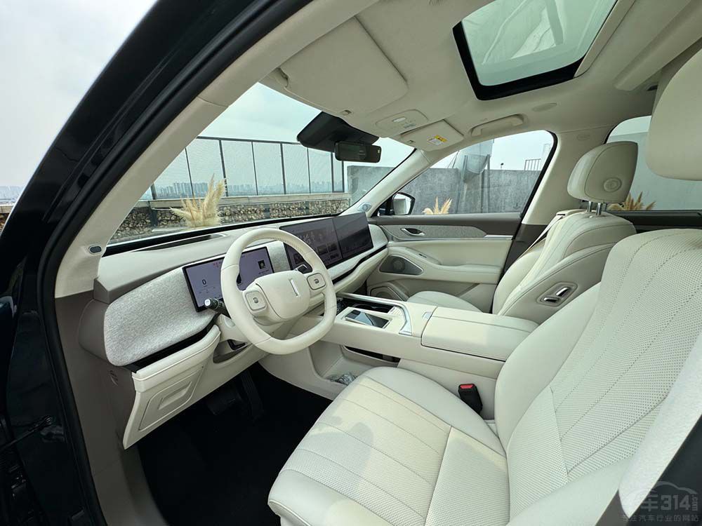 ܇�����M(j��n)������B���Q�ڡ�܇��ֵ��һ��