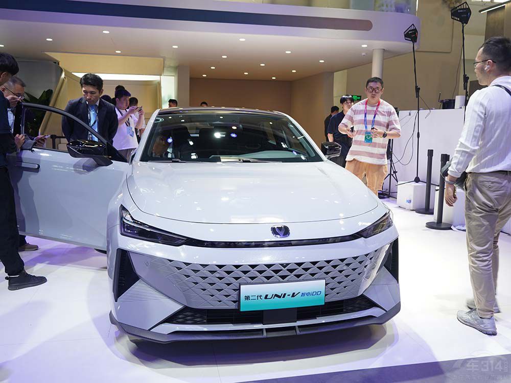 ܇�����M(j��n)������B���Q�ڡ�܇��ֵ��һ��