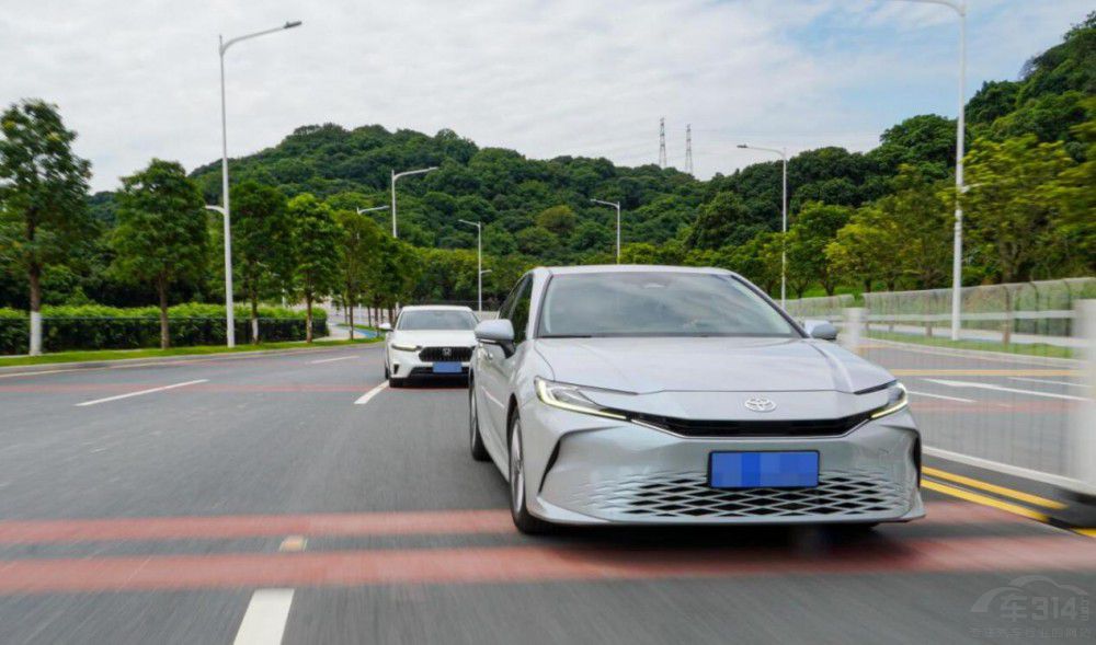 �|�L(f��ng)Ӣ����PK�V���S��P��������(y��u)�����գ�