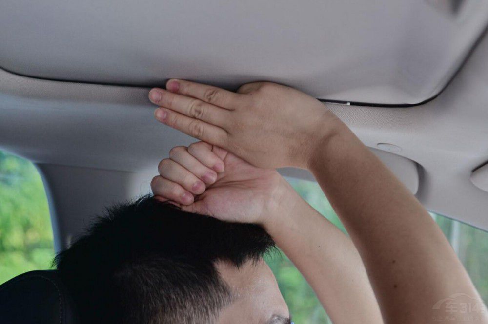 �|�L(f��ng)Ӣ����PK�V���S��P��������(y��u)�����գ�