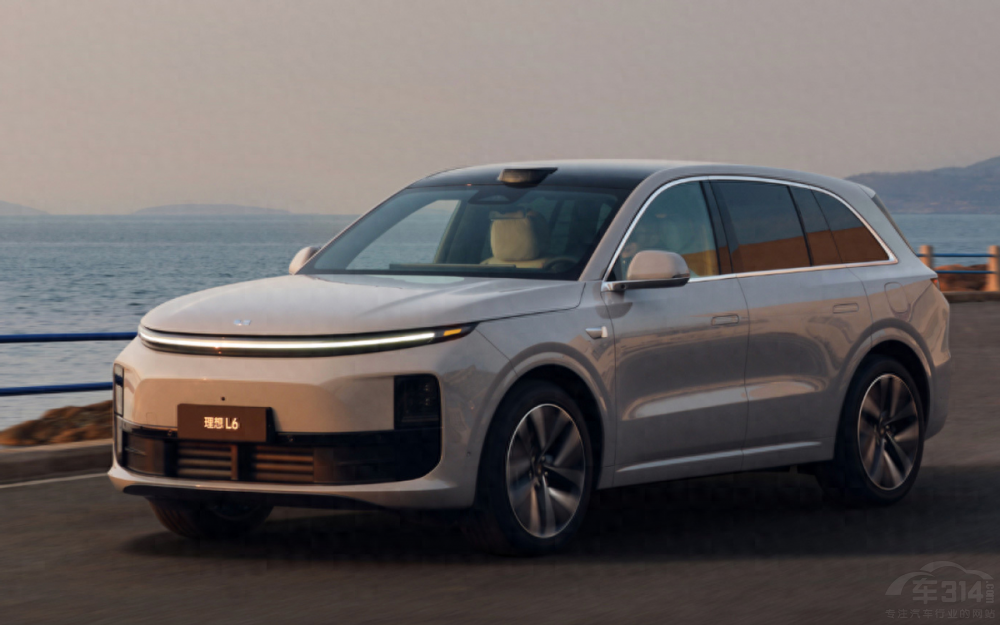 �A(y��)��20���f���I����SUV�����]�@������