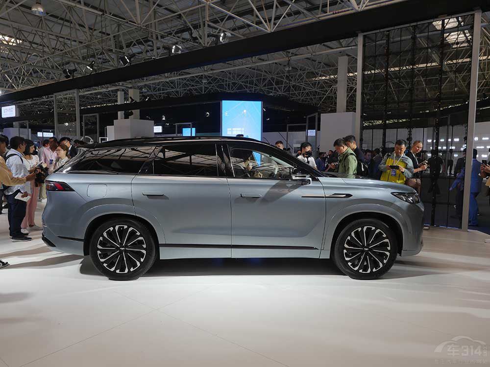 �P(p��n)�c(di��n)���ڸߟ�ȵ�SUV܇��