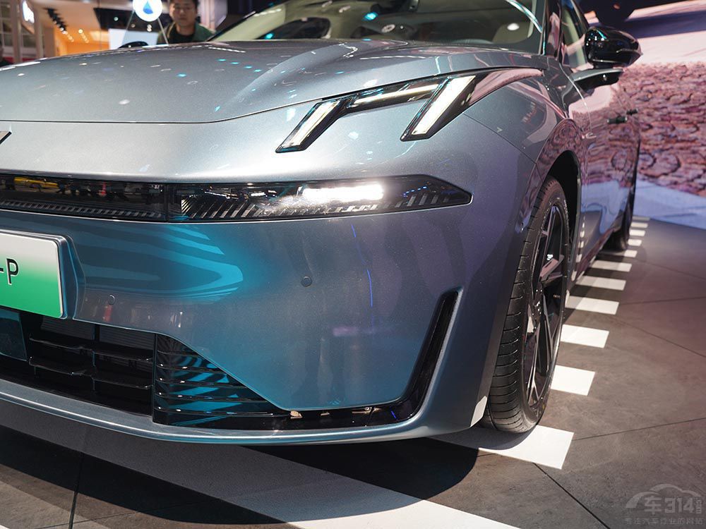 比亞迪海豹DM-i和領(lǐng)克07 EM-P誰(shuí)能閉眼入 比亞迪海豹DM-i和領(lǐng)克07 EM-P誰(shuí)能閉眼入