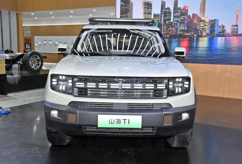 �°���3���SUV��܇(ch��)�����|(zh��)�뚢BBA ��