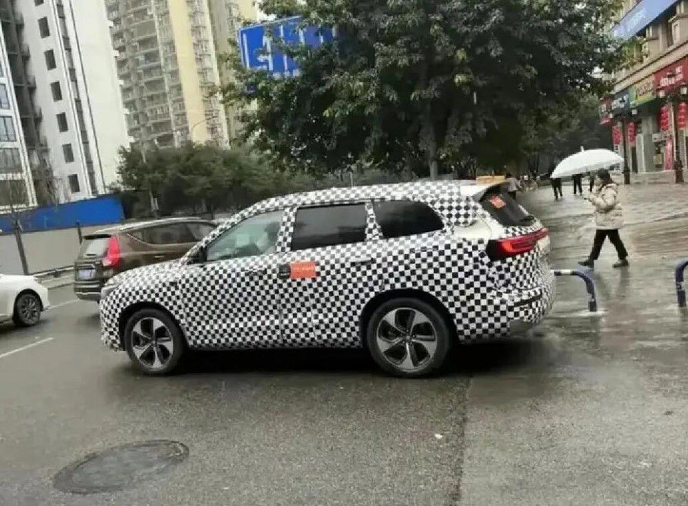 �°�����ɶƷ�|(zh��)SUV�����Եȵ��@3����܇