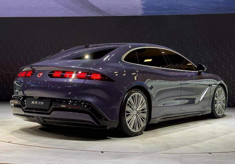 成都車(chē)展最霸氣的3款新車(chē)都挺貴狂人必備 成都車(chē)展最霸氣的3款新車(chē)都挺貴狂人必備