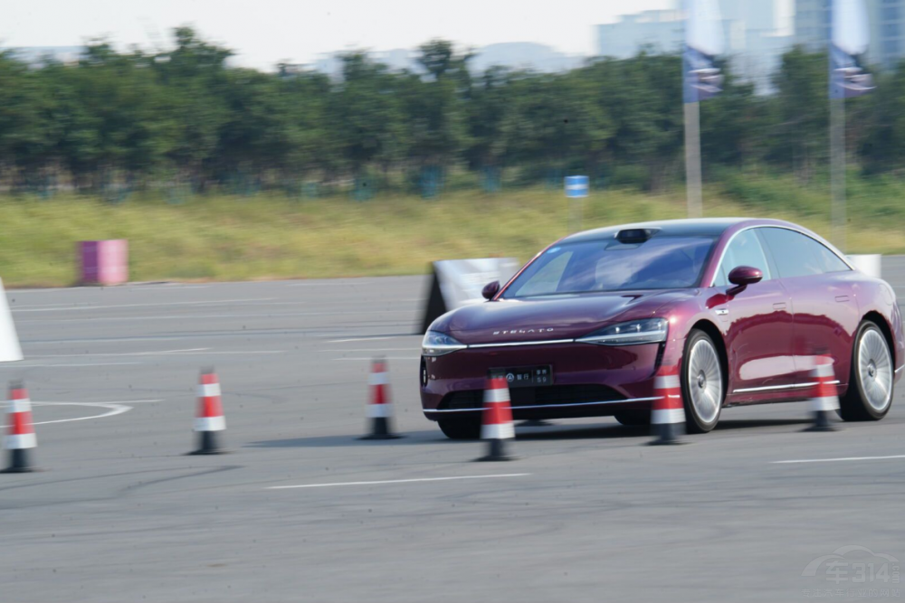 ���y����S9�ױP�����A�I܇�ĵױPʲô����