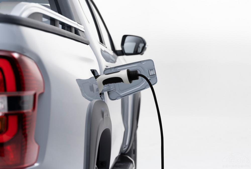 �L(zh��ng)���C�ֿ��Q����ԴƤ���ġ���߅�Α�(zh��n)ʿ�� ��