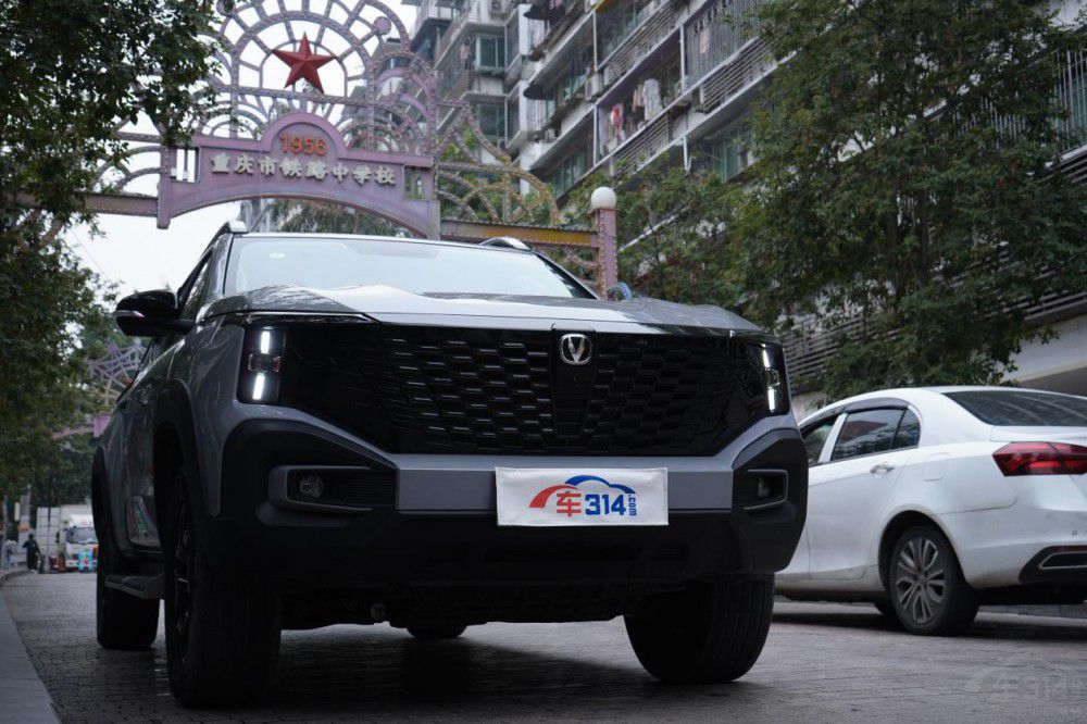 �b�d������(qi��ng)���ϰ��IƤ��߀�����L���C�֣�